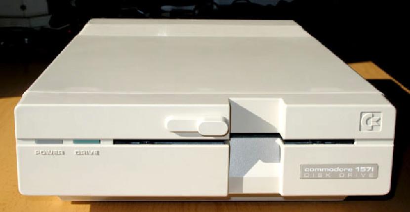 Commodore 1571 | Commodore 128 | Unidad de disco