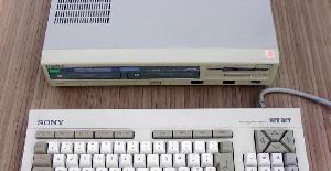 MSX 2 - SONY HB-F700S
